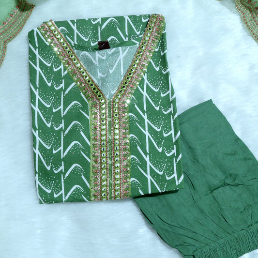 BANDHANI PRINT KURTI SET WITH ORGANZA DUPATTA – V-NECK STYLE