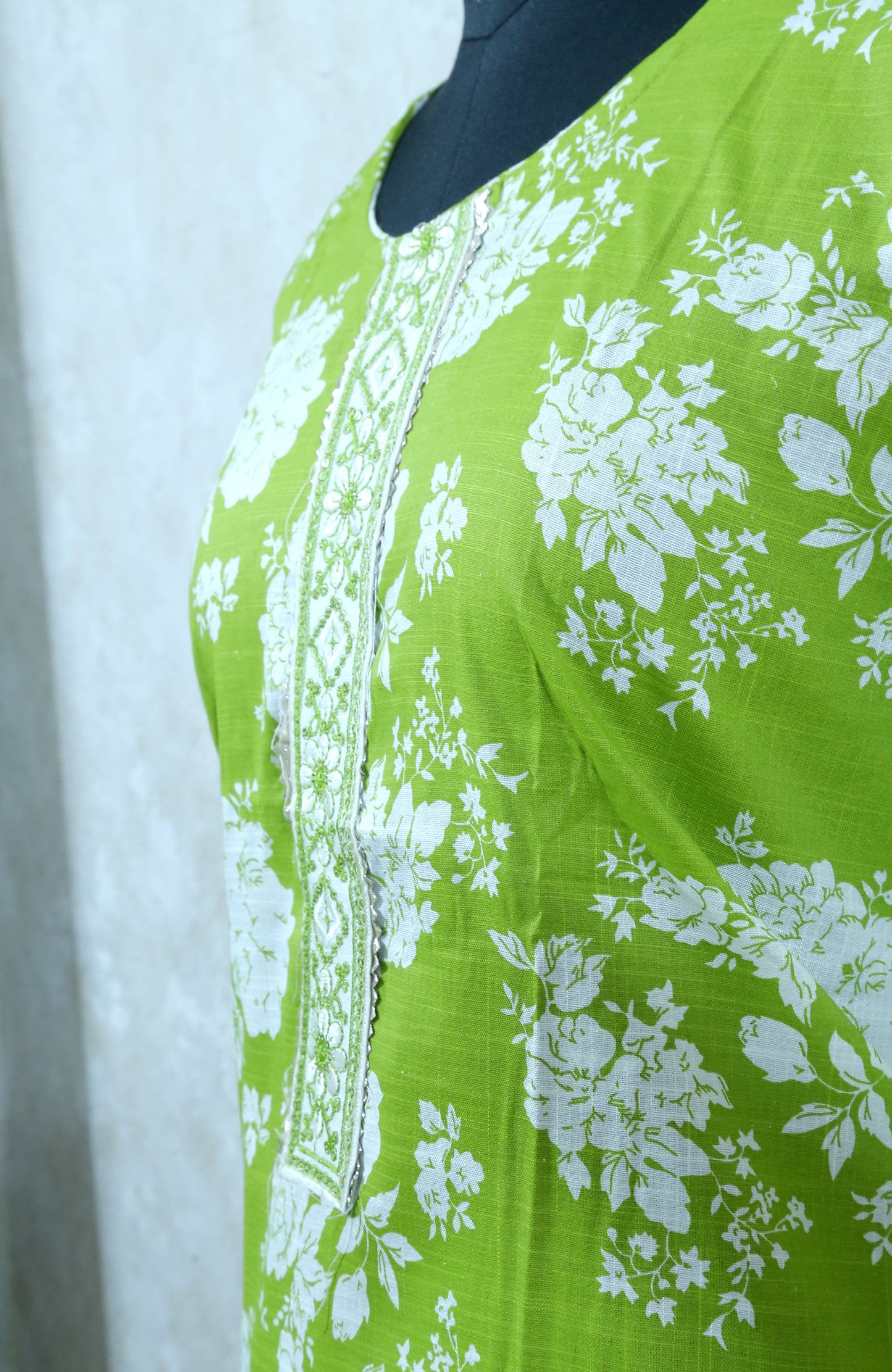 FLORAL PRINT INDIAN STRAIGHT SUIT SET