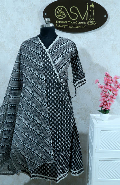 AJRAKH PRINT BLACK AND WHITE KURTHI SET WITH LACE DETAILING