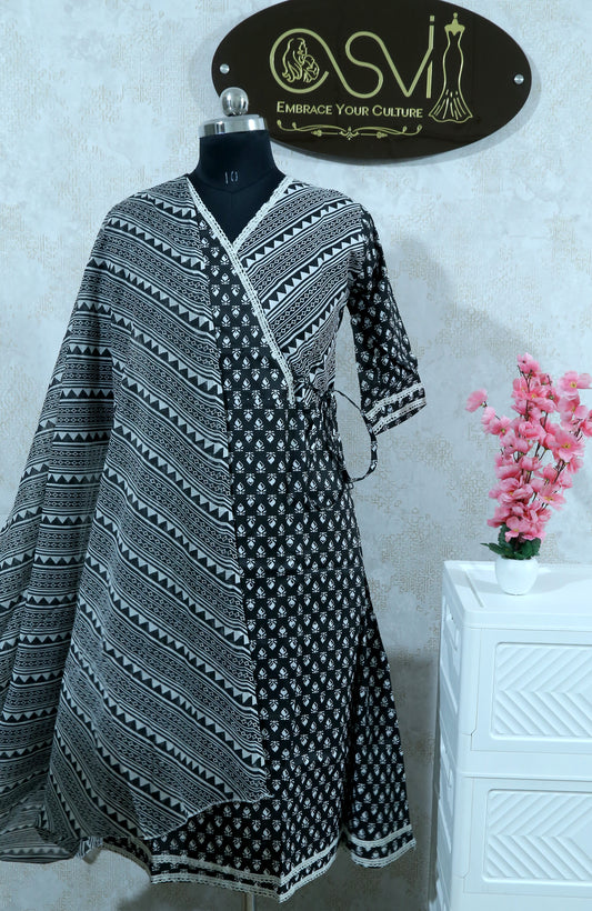 AJRAKH PRINT BLACK AND WHITE KURTHI SET WITH LACE DETAILING