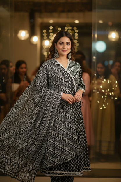 AJRAKH PRINT BLACK AND WHITE KURTHI SET WITH LACE DETAILING