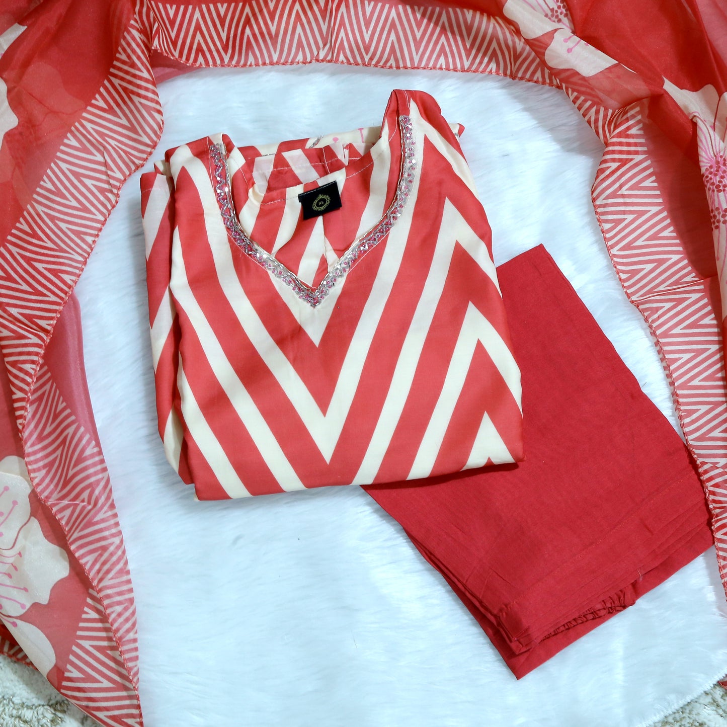 PREMIUM SOFT CREPE CHEVRON PRINT EMBELLISHED RED AND WHITE KURTHI SET WITH DUPATTA