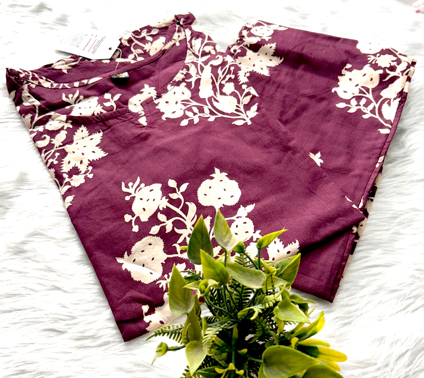 FLORAL CO-ORD SET IN PREMIUM COTTON WITH HEART-SHAPED NECK