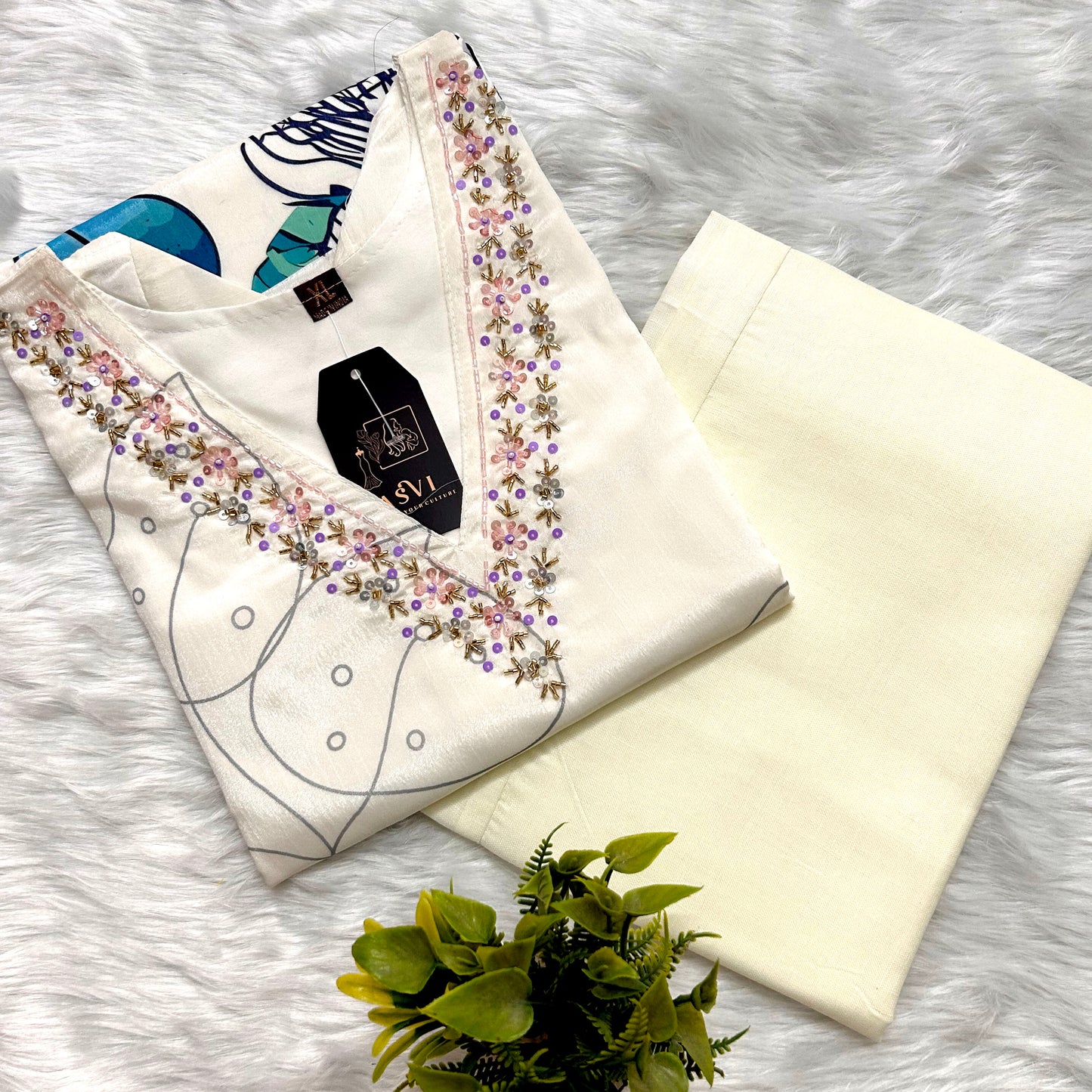 ELEGANT WHITE CHINNON KURTHI – V-NECK EMBROIDERY