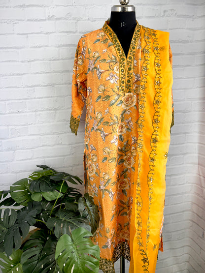 PREMIUM HANDCRAFTED MULMUL COTTON V-NECK SUIT SET