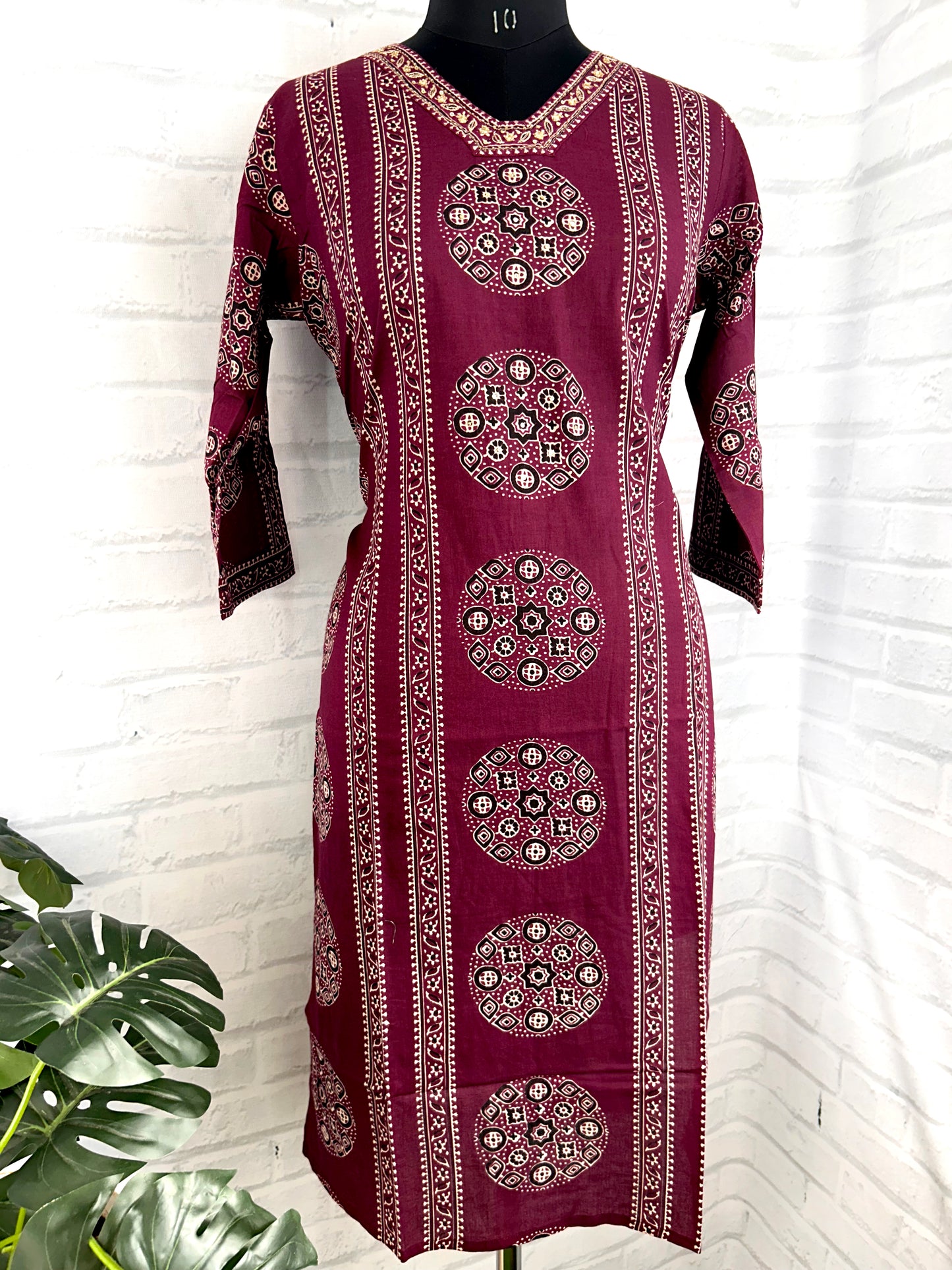 PREMIUM COTTON EMBROIDERY WORK SUIT SET – HANDCRAFTED STRAIGHT FIT ETHNIC WEAR