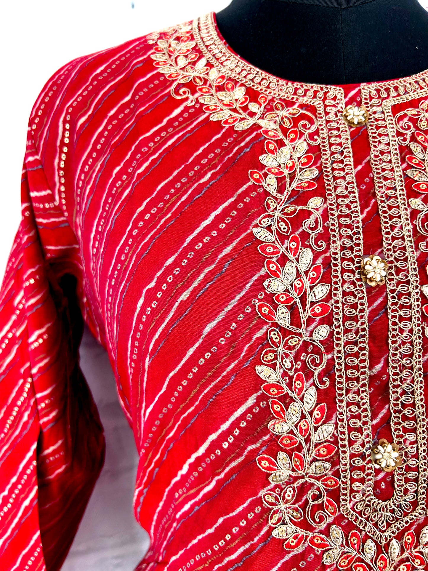 PREMIUM COTTON HEART SHAPE HANDWORK KURTHI – RED