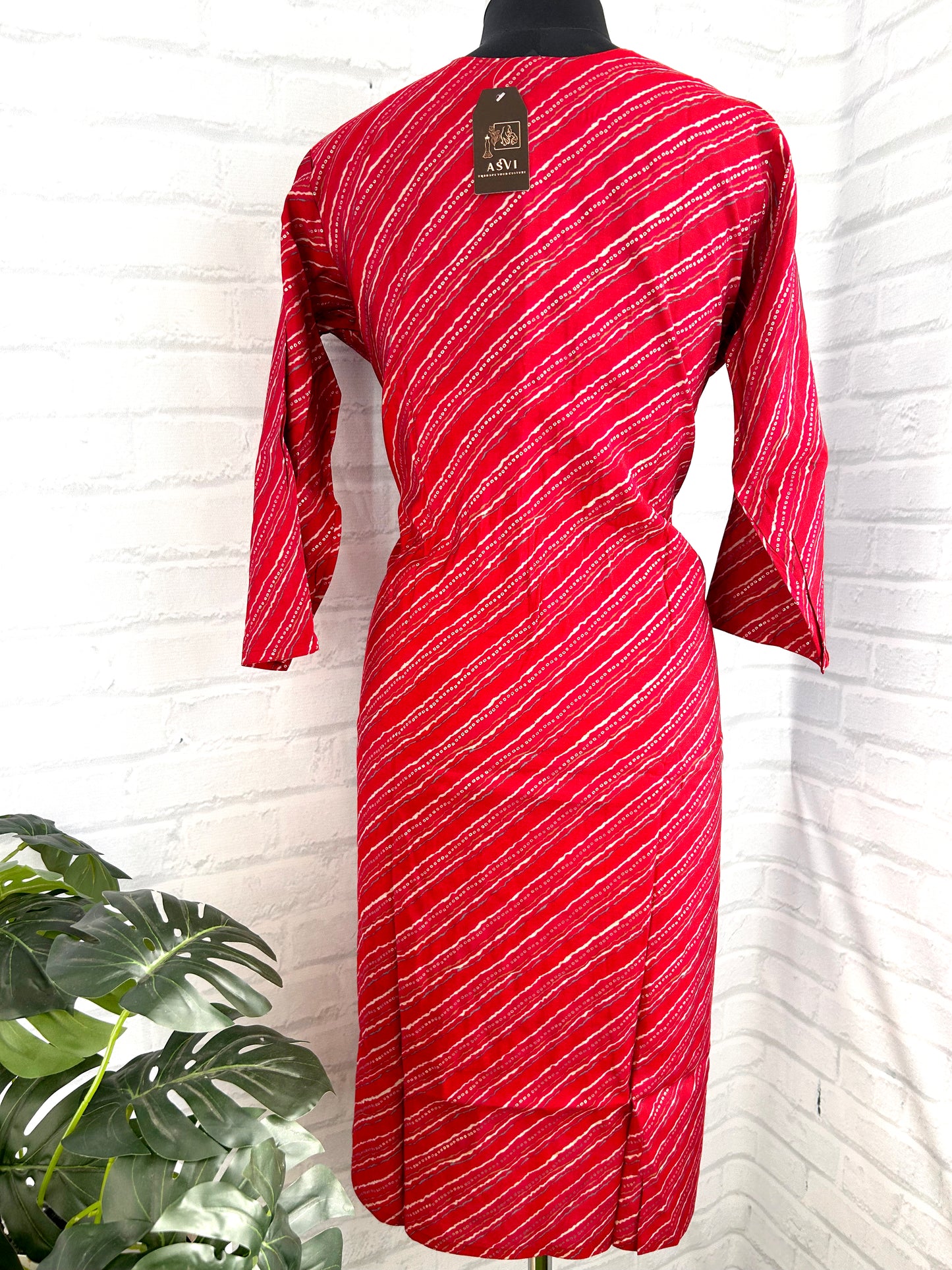 PREMIUM COTTON HEART SHAPE HANDWORK KURTHI – RED
