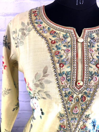 MUSLIN FLORAL DESIGNER KURTHI WITH HAND EMBROIDERY
