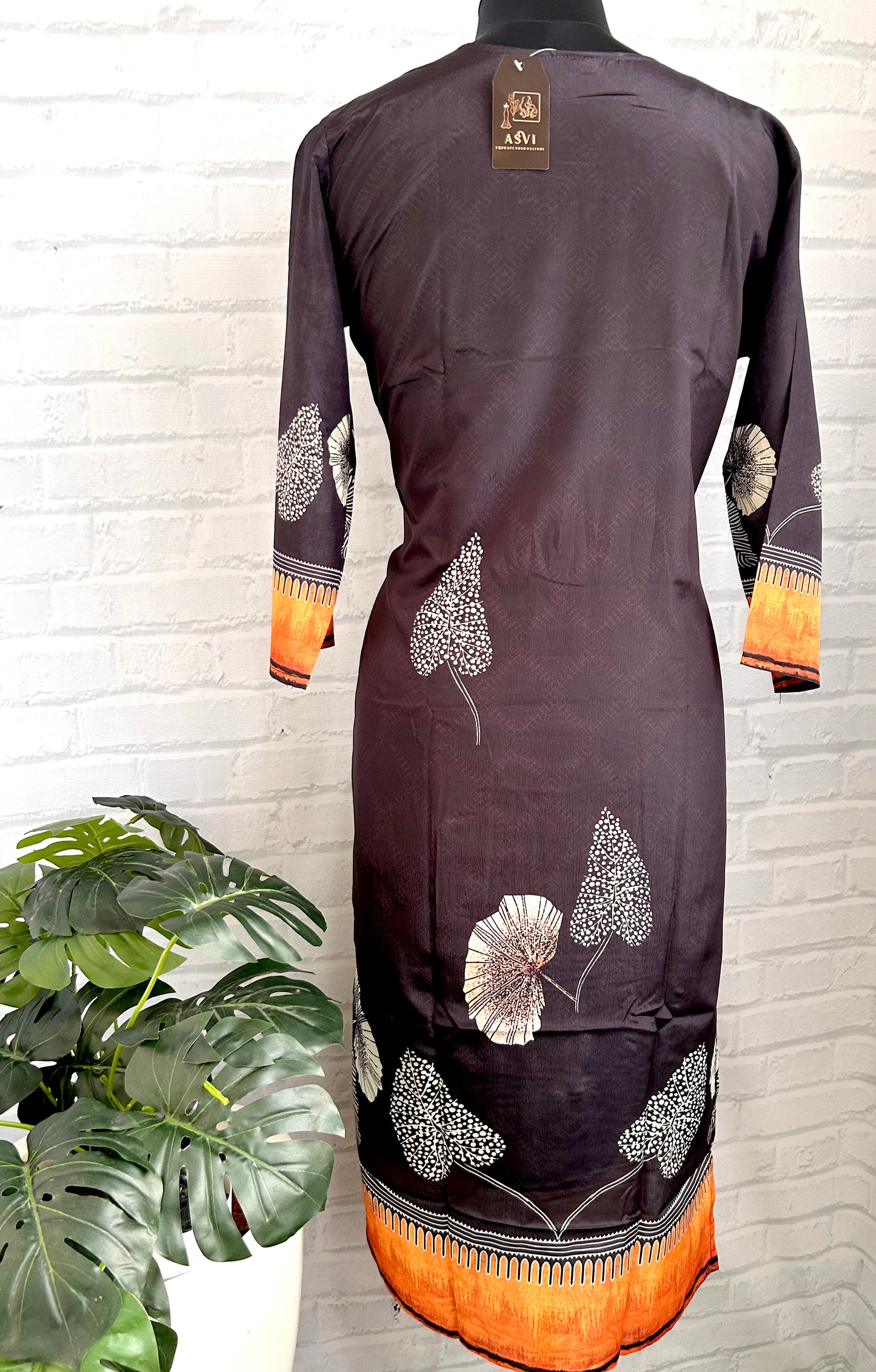 BLACK CHINNON SILK KURTHI SET WITH INTRICATE HANDWORK