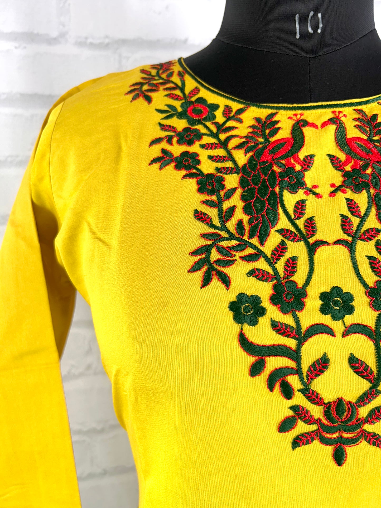 FLORAL VISCOSE RAYON KURTHI SET – V-NECK, STRAIGHT FIT