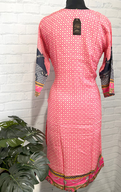 LUXE ROMAN SILK KURTHI WITH DIGITAL PRINT & HANDCRAFTED WORK