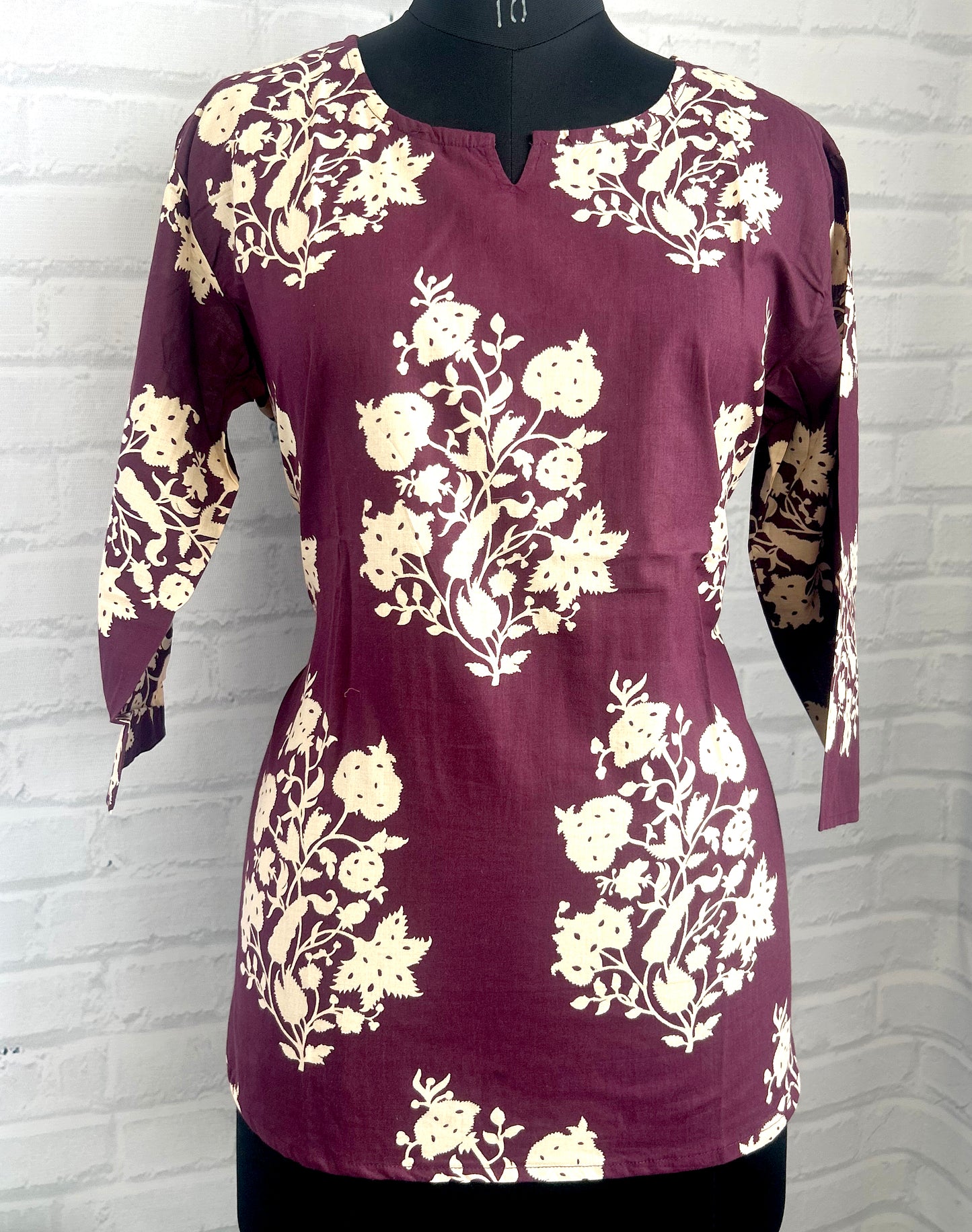 FLORAL CO-ORD SET IN PREMIUM COTTON WITH HEART-SHAPED NECK