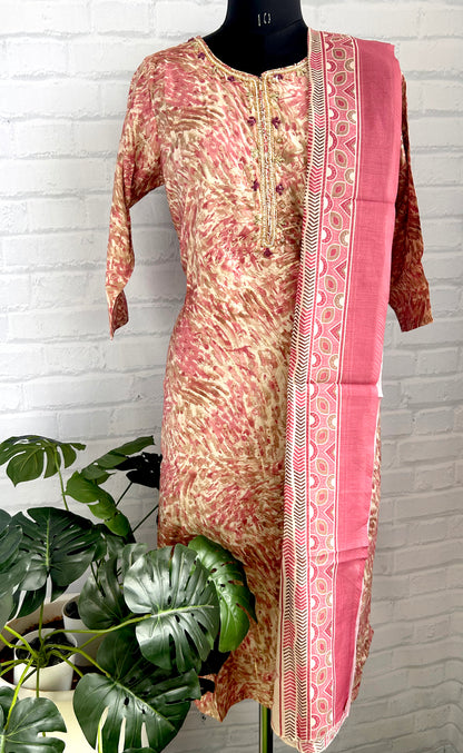 MUSLIN MODAL THREE-PIECE SUIT SET WITH HANDWORK