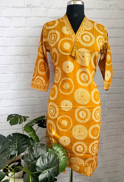 HANDCRAFTED PURE COTTON STRAIGHT SUIT SET WITH INTRICATE EMBROIDERY