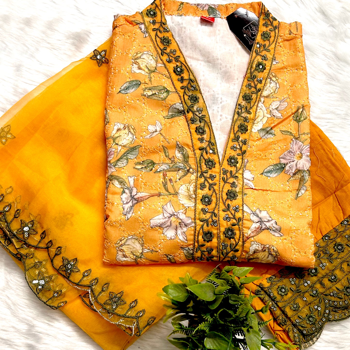 PREMIUM HANDCRAFTED MULMUL COTTON V-NECK SUIT SET